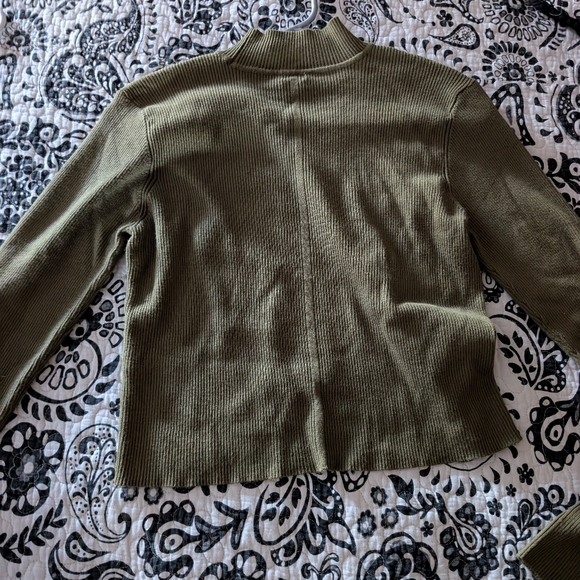 Garage Green Ribbed Knit Top - Picture 4 of 4